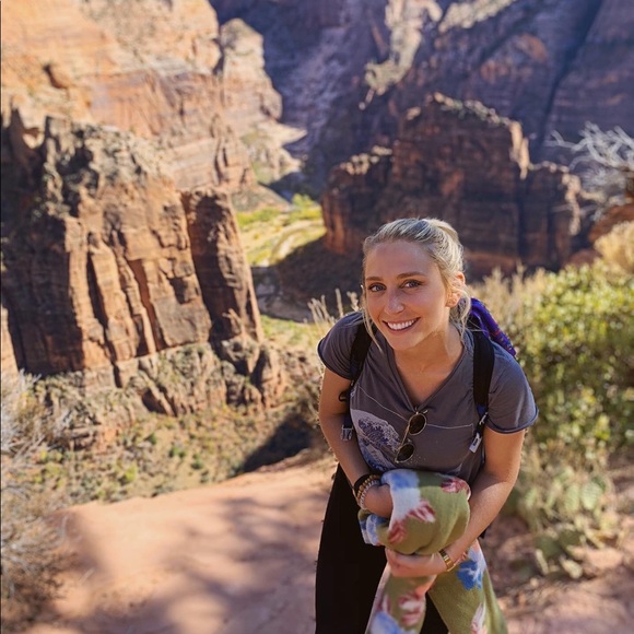 Meet your Posher, Rebecca - Picture 3 of 3